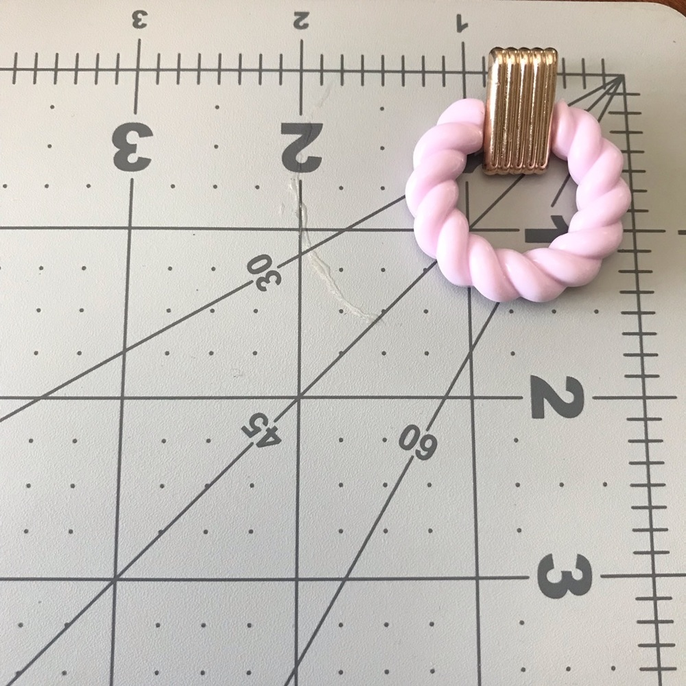 Baby Pink Circle Earrings - Picture 2 of 2